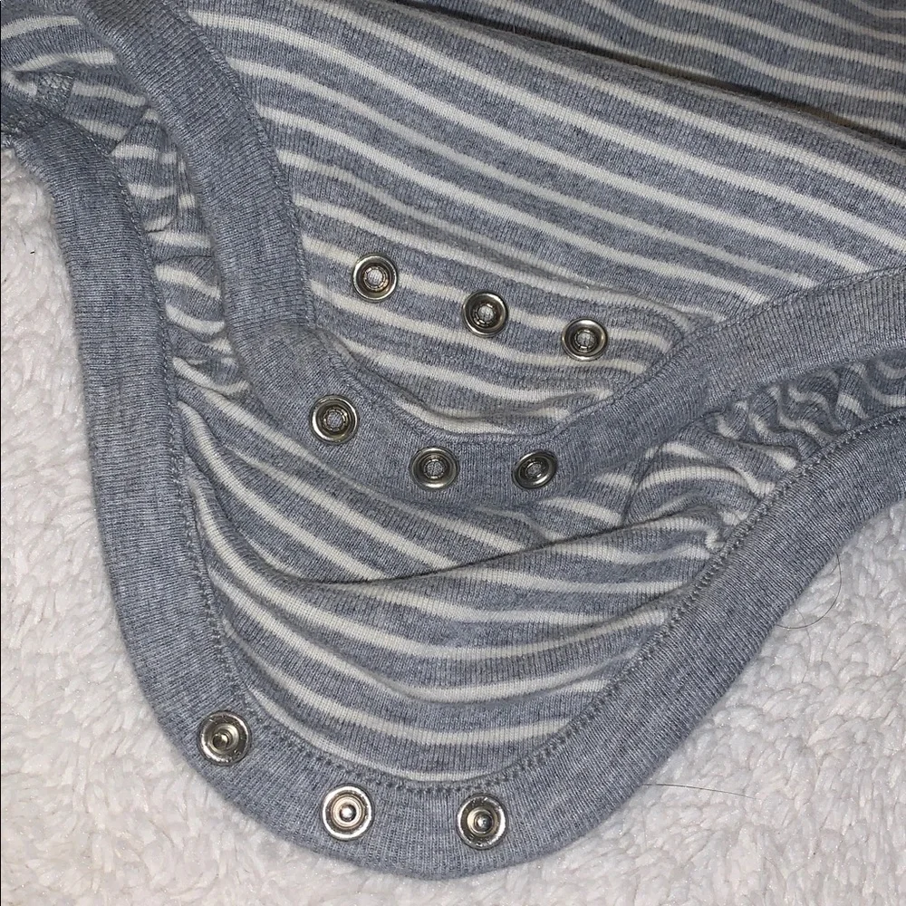 Hanna Andersson Gray & White Striped Onesie 18-24M EUC 80